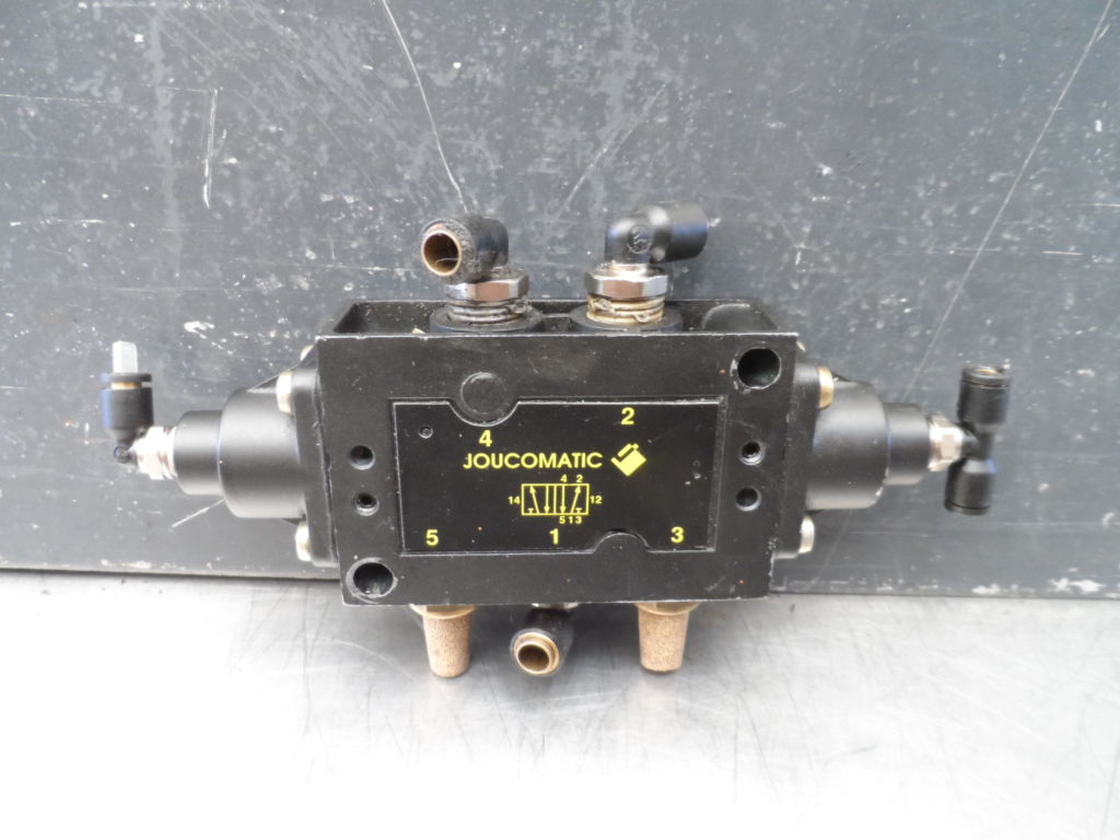 VALVULANEUMATICA.5V.1/4