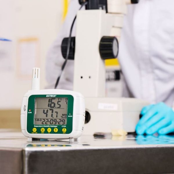 REGISTRADOR DE DATOS DE TEMPERATURA Y HUMEDAD