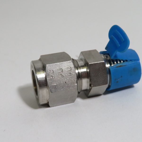 CONECTOR 3/8 NPT X 1/4 OD  RECTO