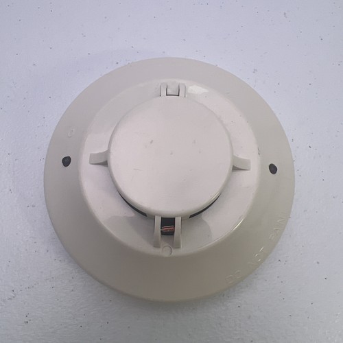 PHOTOELECTRONIC PLUG-IN SMOKE DETECTOR